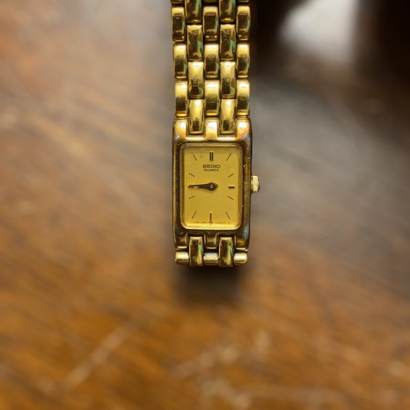 Seiko Accessories - Ladies vintage seiko watch